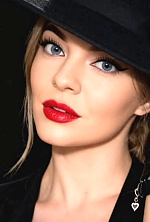 Ukrainian mail order bride Anna from Naples with blonde hair and blue eye color - image 44