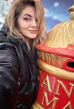 Ukrainian mail order bride Anna from Naples with blonde hair and blue eye color - image 56