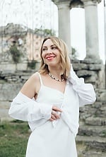 Ukrainian mail order bride Natalia from Kamianets-Podilskyi with light brown hair and green eye color - image 4