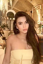 Ukrainian mail order bride Sofia from Lviv with brunette hair and brown eye color - image 2