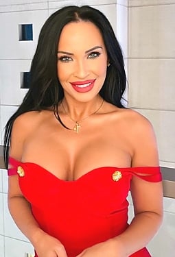 Marina, 36 y.o. from Dubai, UAE