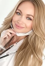 Ukrainian mail order bride Anastasia from Düsseldorf with blonde hair and blue eye color - image 3