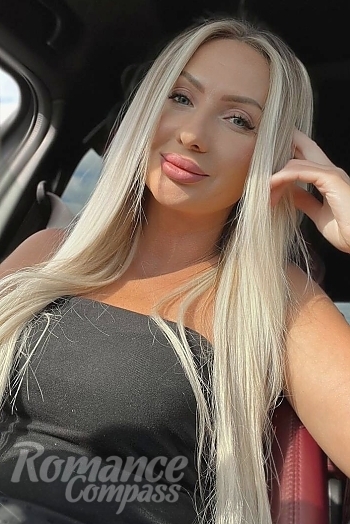 Ukrainian mail order bride Natalia from Ivano-Frankivsk with blonde hair and blue eye color - image 1