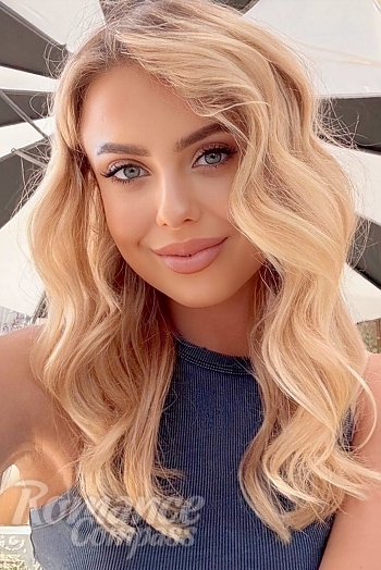 Ukrainian mail order bride Valentina from Khmelnytskyi with blonde hair and green eye color - image 1