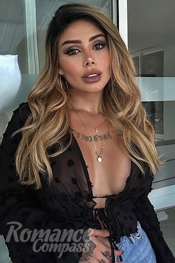 Ukrainian mail order bride Angie from Barranquilla with blonde hair and blue eye color - image 1