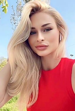 Yuliia, 35 y.o. from Sumy, Ukraine