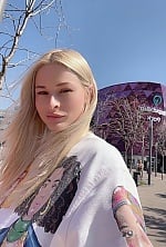 Ukrainian mail order bride Yuliia from Sumy with blonde hair and green eye color - image 9