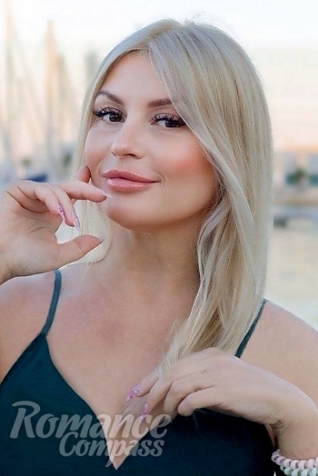 Ukrainian mail order bride Svetlana from Alicante with blonde hair and brown eye color - image 1