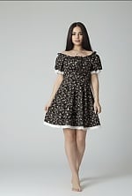 Ukrainian mail order bride Ilona from Kyiv with brunette hair and green eye color - image 3