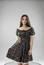 Ukrainian mail order bride Ilona from Kyiv with brunette hair and green eye color - image 4