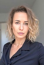 Ukrainian mail order bride Olga from Cannes with brunette hair and brown eye color - image 5