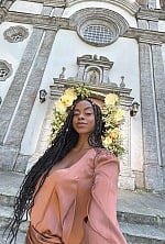 Ukrainian mail order bride Paola from Brazlândia with brunette hair and brown eye color - image 5