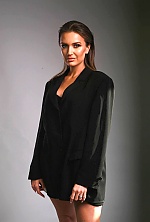 Ukrainian mail order bride Karina from Odesa with light brown hair and green eye color - image 9