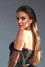 Ukrainian mail order bride Karina from Odesa with light brown hair and green eye color - image 2