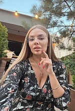 Ukrainian mail order bride Tanya from Warsaw with blonde hair and green eye color - image 11