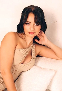 Halyna, 45 y.o. from Lviv, Ukraine