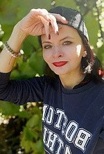 Ukrainian mail order bride Iryna from Berlin with brunette hair and brown eye color - image 2