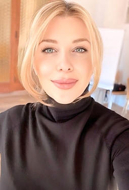 Olena, 48 y.o. from Prague, Czech Rep.