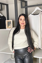 Ukrainian mail order bride Julia from Kyiv with brunette hair and brown eye color - image 27