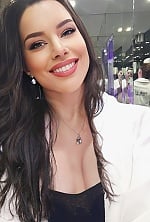 Ukrainian mail order bride Anna from Kyiv with light brown hair and green eye color - image 7