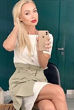 Ukrainian mail order bride Svitlana from Rotterdam with blonde hair and green eye color - image 7