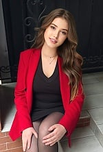 Ukrainian mail order bride Diana from Ivano-Frankivsk with light brown hair and brown eye color - image 7