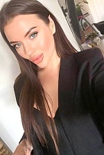 Ukrainian mail order bride Anastasia from Munich with brunette hair and blue eye color - image 8