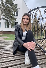 Ukrainian mail order bride Bohdana from Luxembourg with light brown hair and hazel eye color - image 92