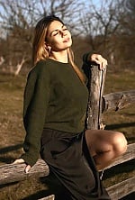 Ukrainian mail order bride Bohdana from Luxembourg with light brown hair and hazel eye color - image 18