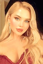 Ukrainian mail order bride Iryna from Bila Tserkva with blonde hair and green eye color - image 2