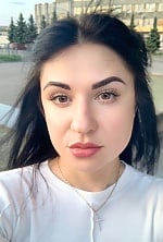 Ukrainian mail order bride Maria from Dresden with brunette hair and brown eye color - image 27