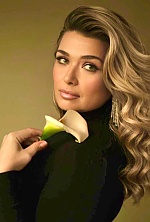 Ukrainian mail order bride Natalia from Tivat with light brown hair and green eye color - image 12