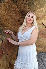 Ukrainian mail order bride Nadiia from Istanbul with blonde hair and green eye color - image 9