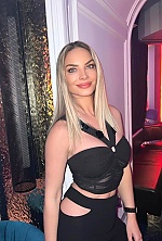 Ukrainian mail order bride Vanessa from Madrid with blonde hair and green eye color - image 6