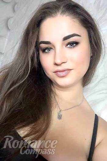 Ukrainian mail order bride Veronica from Brussels with light brown hair and grey eye color - image 1