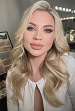 Ukrainian mail order bride Bohdana from Kyiv with blonde hair and green eye color - image 11