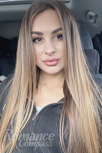 Ukrainian mail order bride Alina from Copenhagen with light brown hair and brown eye color - image 1