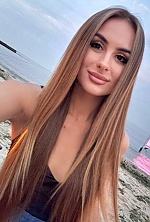Ukrainian mail order bride Alina from Copenhagen with light brown hair and brown eye color - image 17
