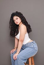 Ukrainian mail order bride Danikheil from Caloocan City with black hair and black eye color - image 2