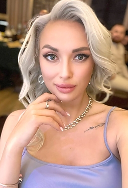 Darya, 38 y.o. from Zaporizhzhia, Ukraine