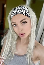 Ukrainian mail order bride Darya from Zaporizhzhia with white grey hair and grey eye color - image 8