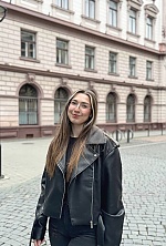 Ukrainian mail order bride Valeriia from Zaporizhzhia with light brown hair and green eye color - image 9