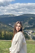 Ukrainian mail order bride Valeriia from Zaporizhzhia with light brown hair and green eye color - image 2