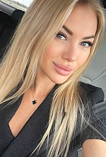 Ukrainian mail order bride Marina from Prague with blonde hair and green eye color - image 6