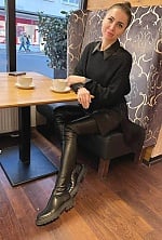 Ukrainian mail order bride Tatiyana from München with light brown hair and green eye color - image 8