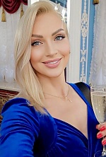 Ukrainian mail order bride Anna from Kyiv with blonde hair and green eye color - image 6
