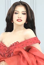 Ukrainian mail order bride Lixa from Manila with light brown hair and brown eye color - image 5