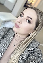 Ukrainian mail order bride Olena from Warsaw with blonde hair and grey eye color - image 7