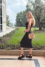 Ukrainian mail order bride Olesya from Dubai with light brown hair and grey eye color - image 9