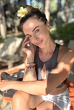 Ukrainian mail order bride Olesya from Dubai with light brown hair and grey eye color - image 5